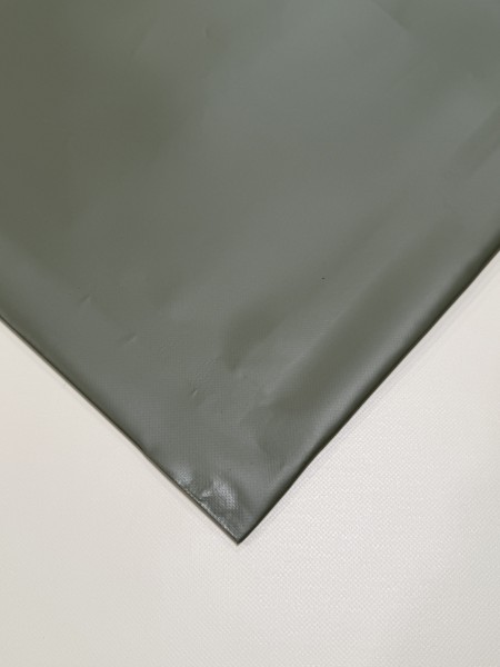 PVC matt mit Saum und ohne Ösen, olivgrün