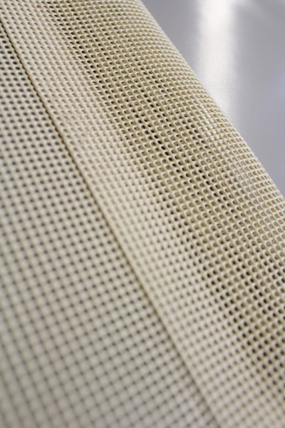 PVC Netz mit Saum und ohne Ösen, beige