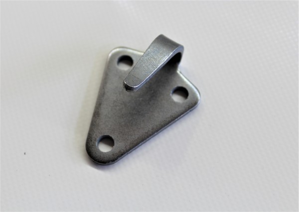 Dreilochplanenhaken Zink-Nickel 40 x 50 mm